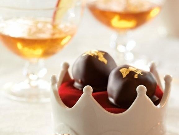Gilded Caramel Red Prince® Apple Truffles