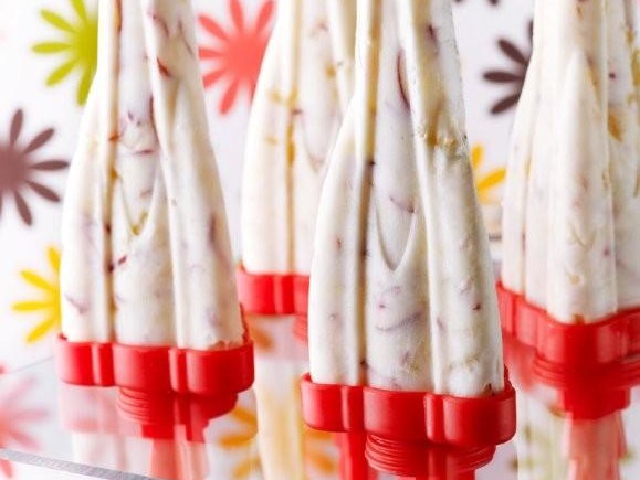 Sucettes glacées au yogourt et aux pommes Red Prince