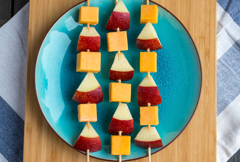 apple cheese skewers