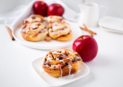 “Fake it ‘til you Make it” Homemade Apple-Cinnamon Buns